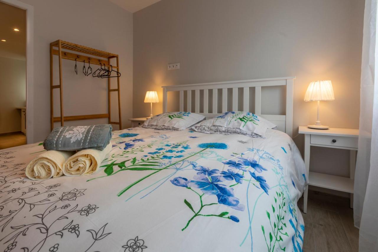 Loc Trotteur Le Fleur Des Champs F2 Cosy, Gare Sncf De Lourdes Apartment Exterior photo