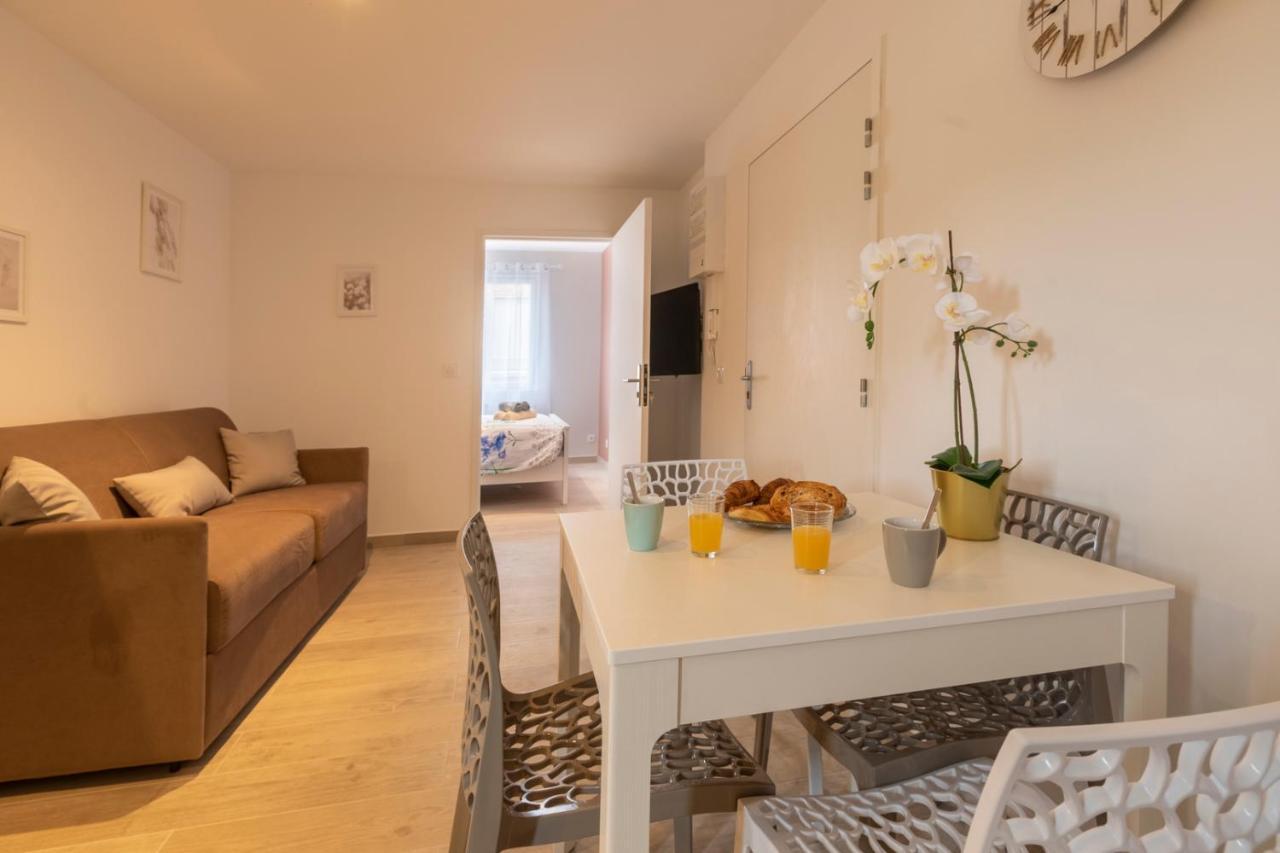 Loc Trotteur Le Fleur Des Champs F2 Cosy, Gare Sncf De Lourdes Apartment Exterior photo