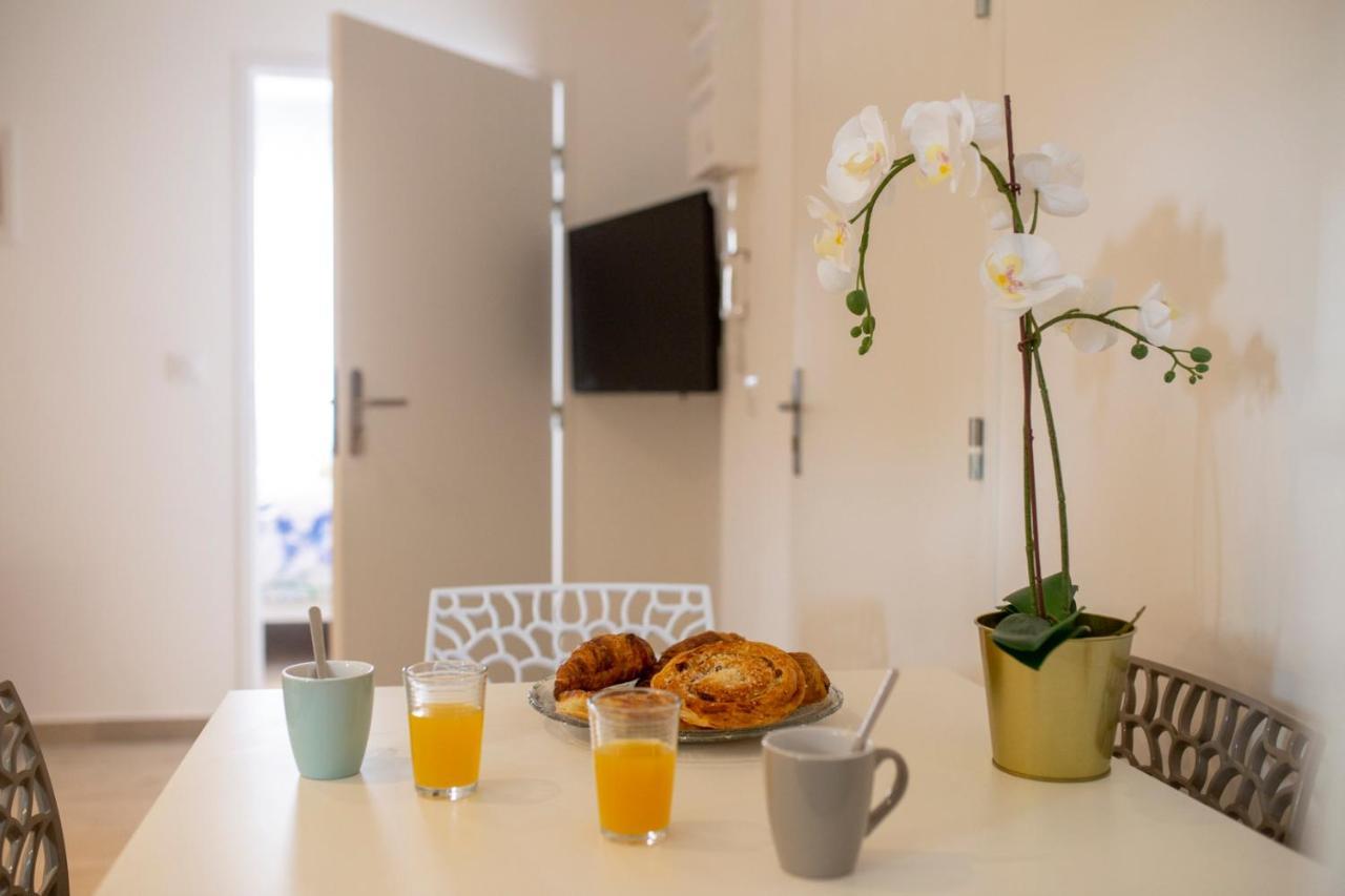Loc Trotteur Le Fleur Des Champs F2 Cosy, Gare Sncf De Lourdes Apartment Exterior photo